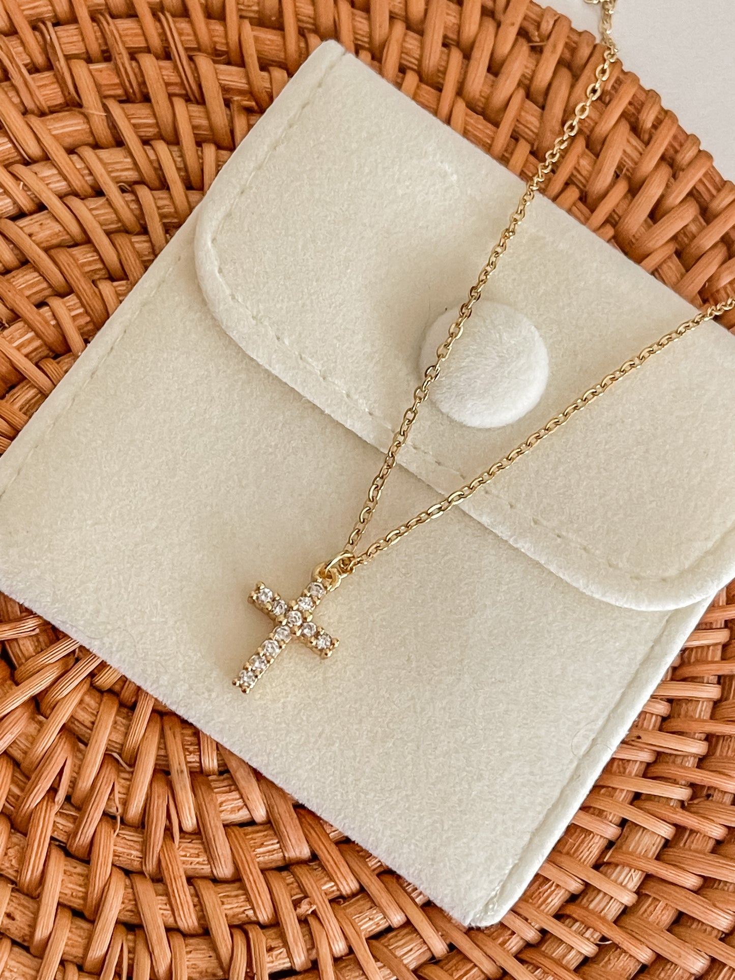 Jay cross necklace