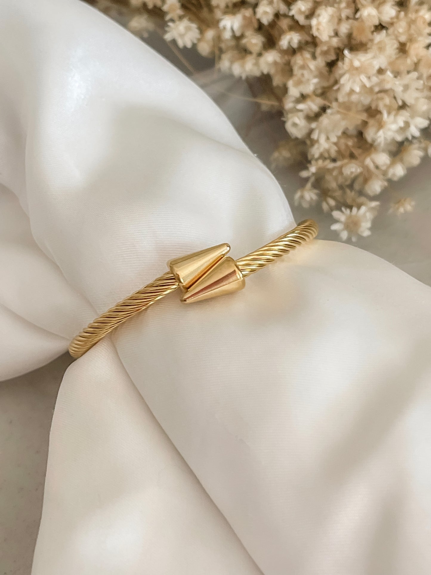 Arrow cuff bangle