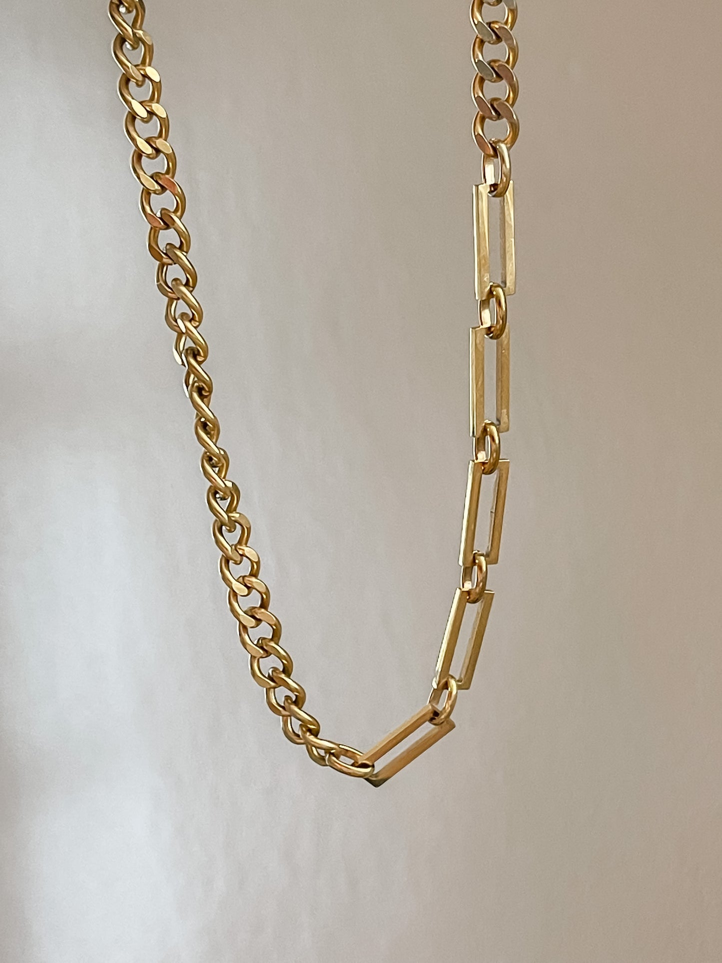 Georgina Chain