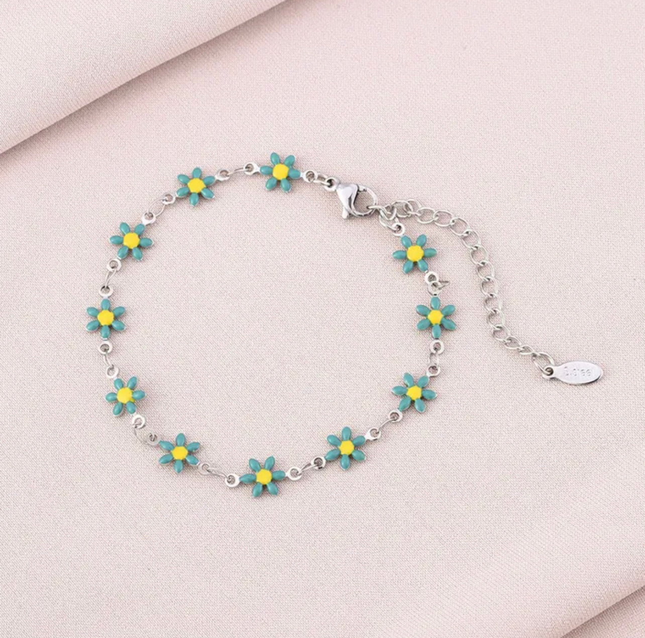 Flores bracelets